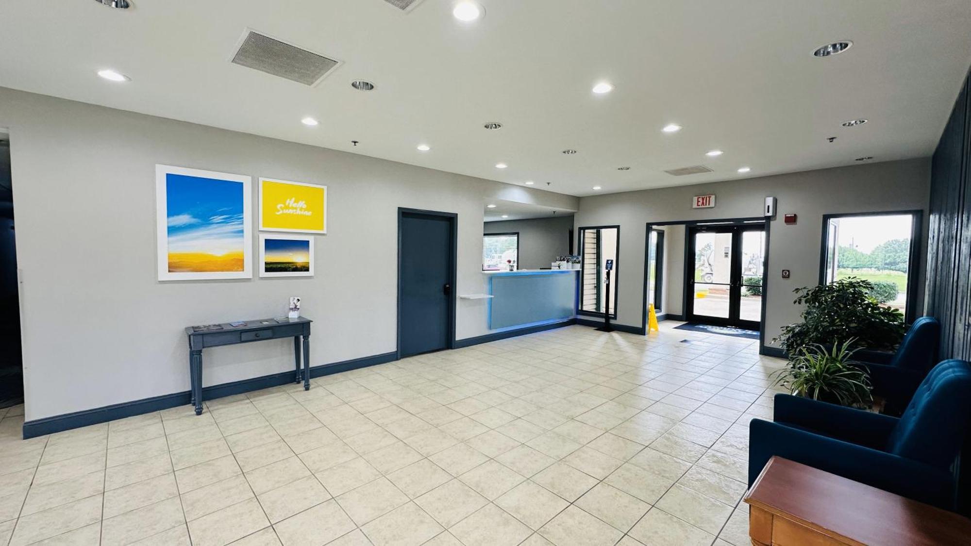 Days Inn & Suites By Wyndham Wynne Экстерьер фото